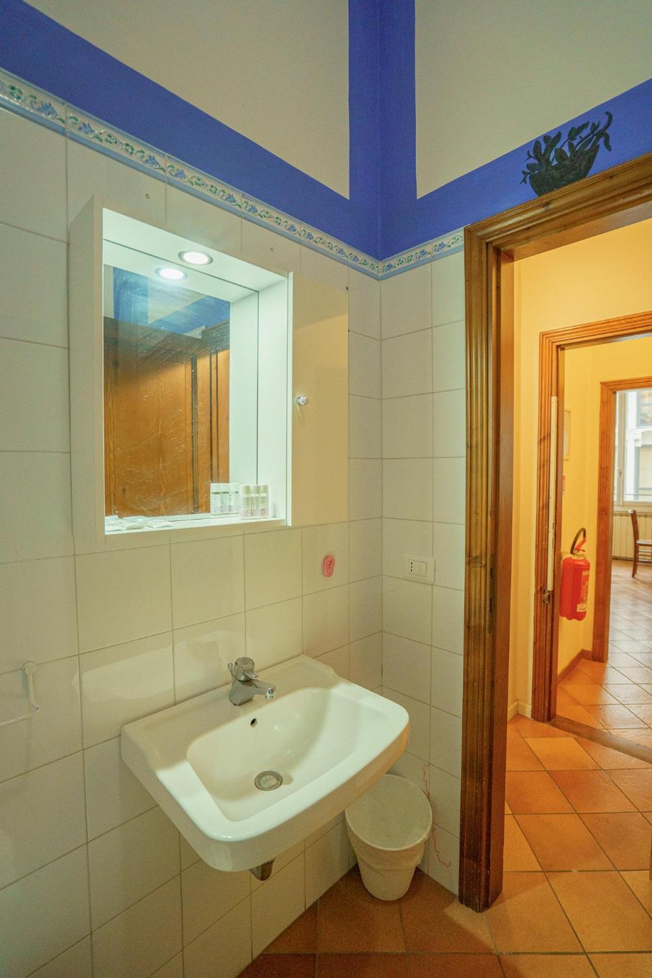 Tranquil Suite Near Museums And Train Station Florence Exterior photo