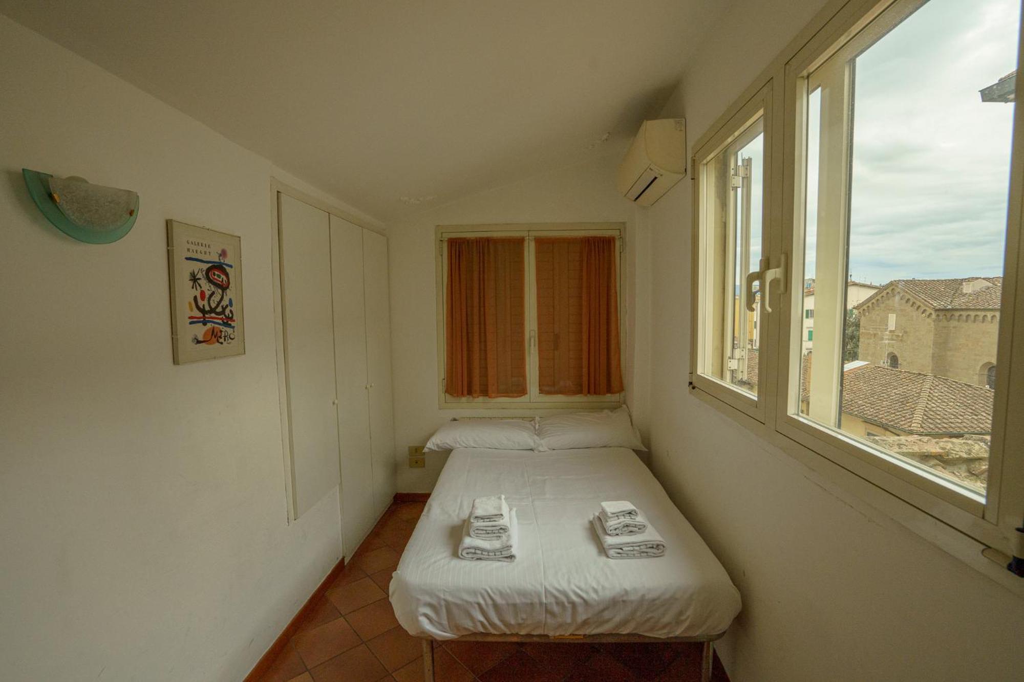 Tranquil Suite Near Museums And Train Station Florence Exterior photo