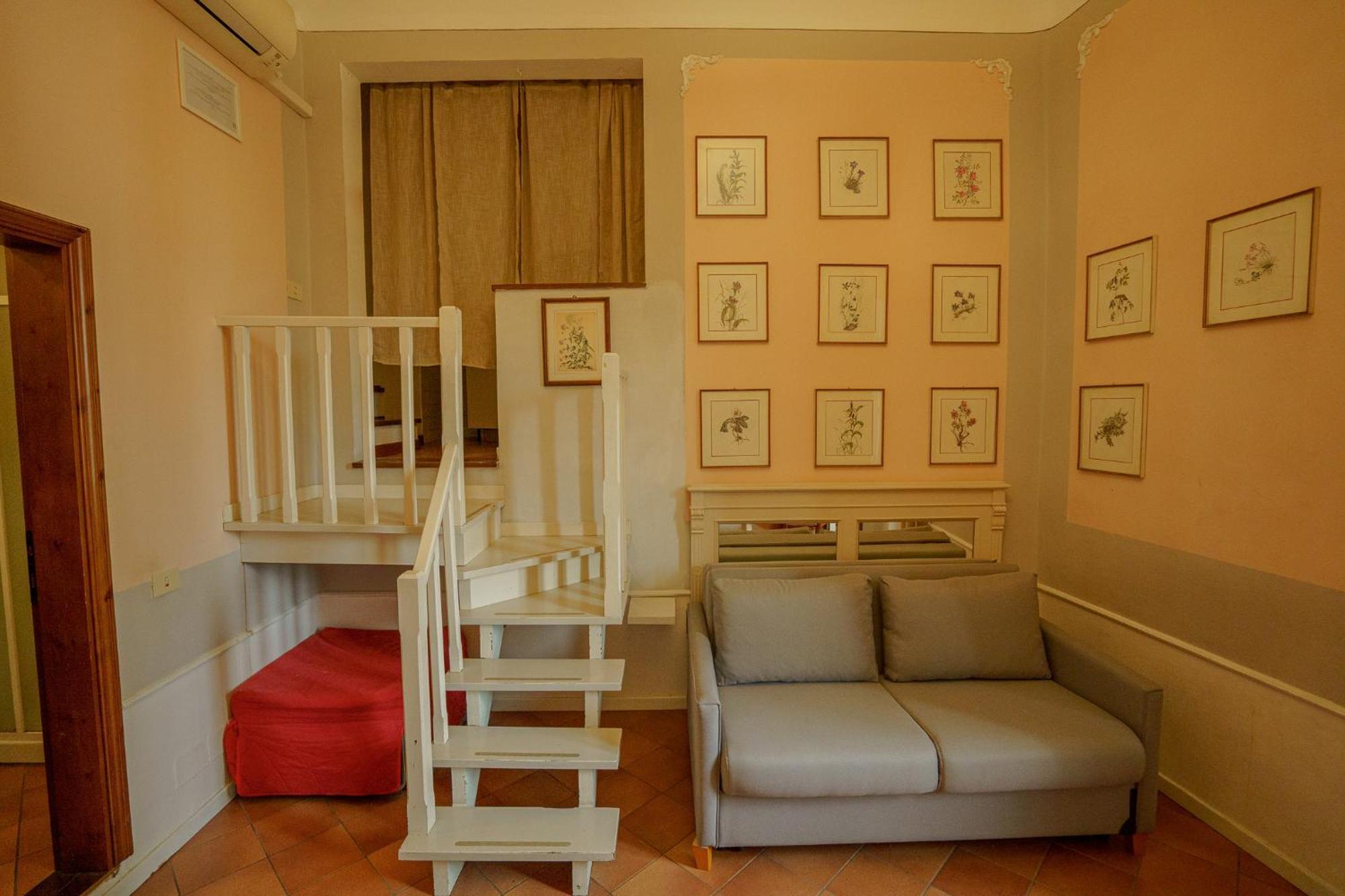 Tranquil Suite Near Museums And Train Station Florence Exterior photo